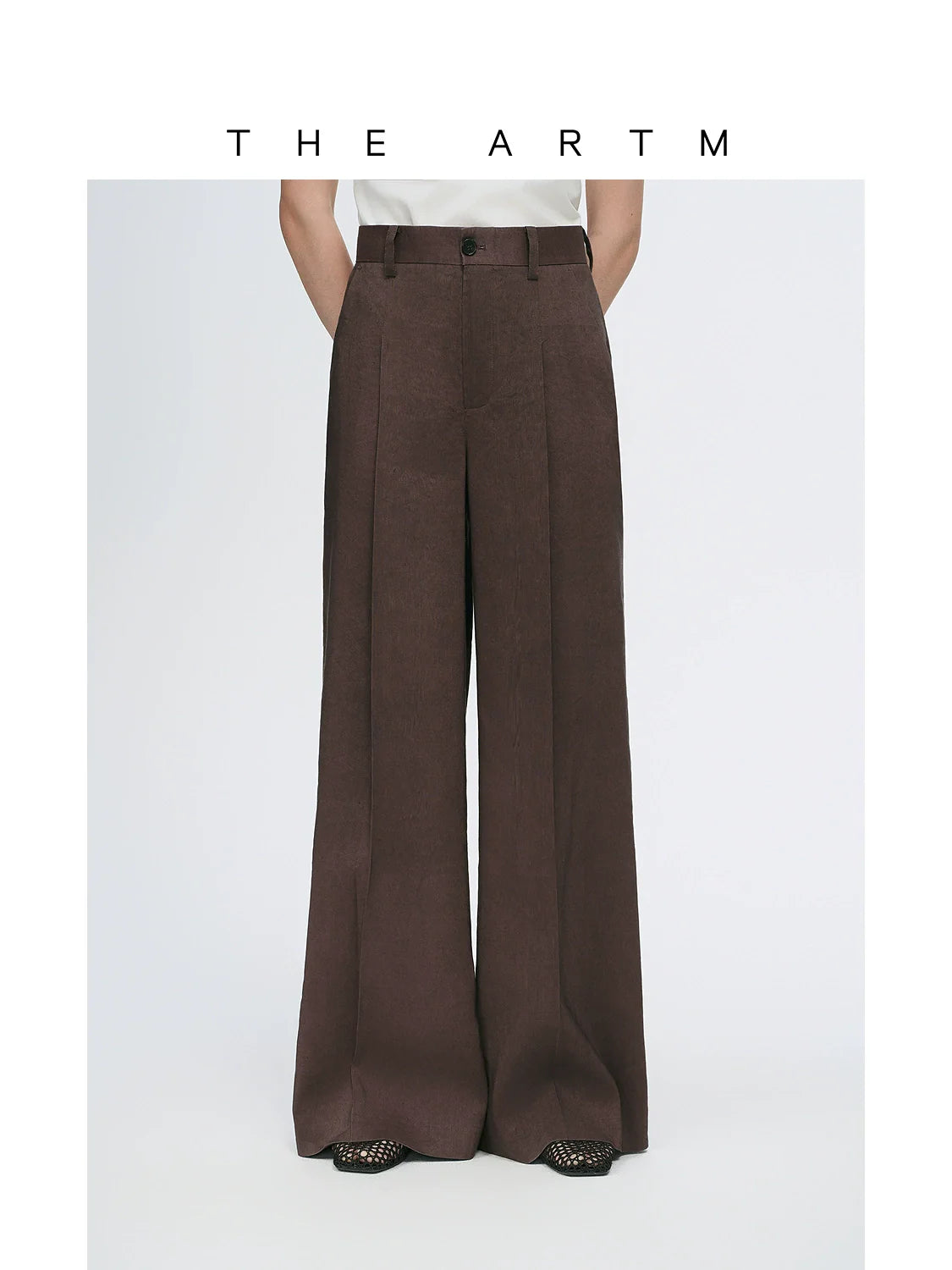 Silk-Linen Pleated Vest & Trousers Set - Image 1