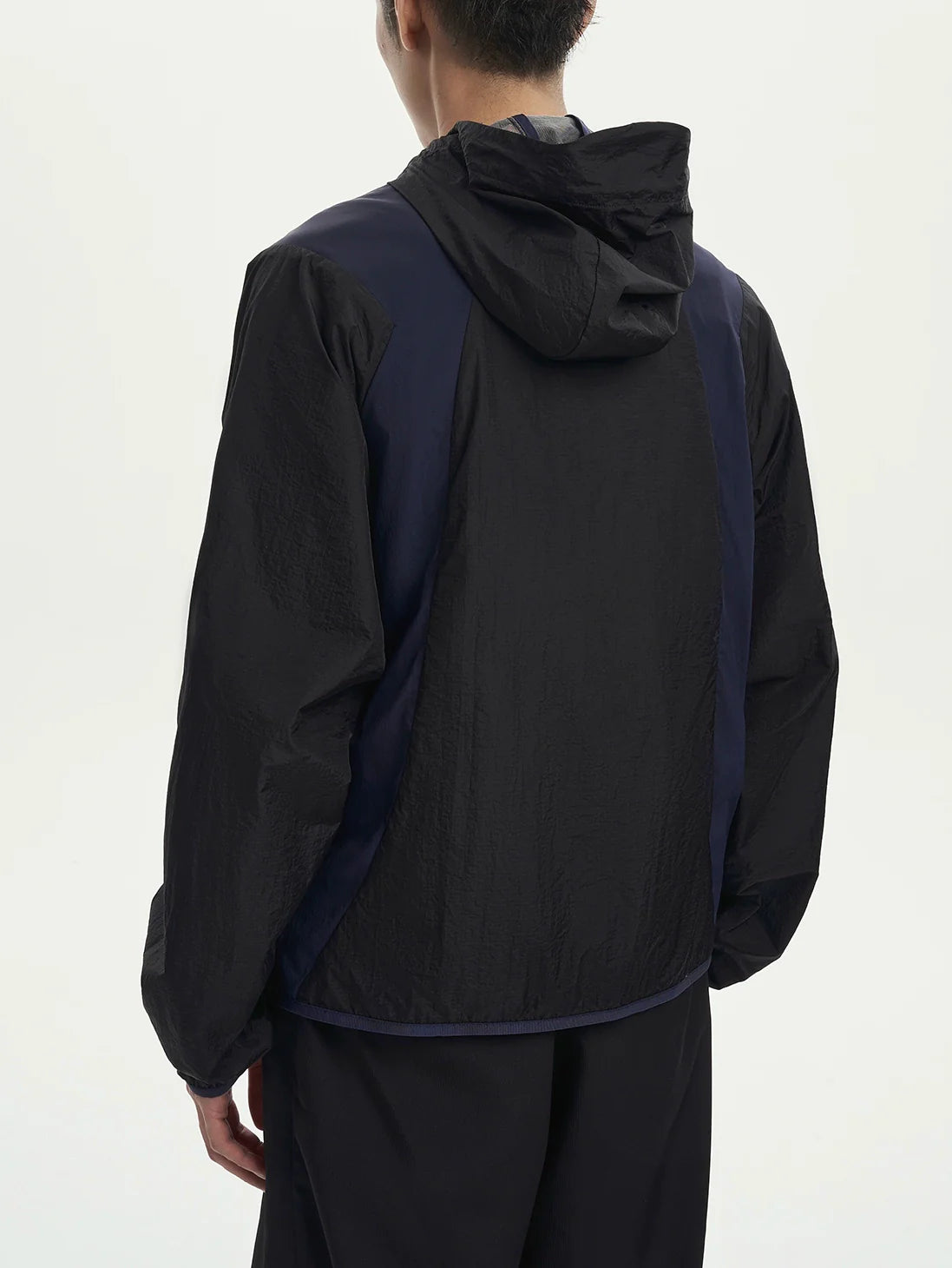 UPF50+ Contrast Windbreaker - Image 1