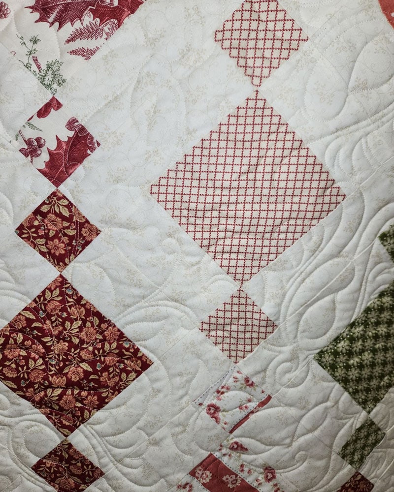 Sheila's Chandelier Quilt Closeup