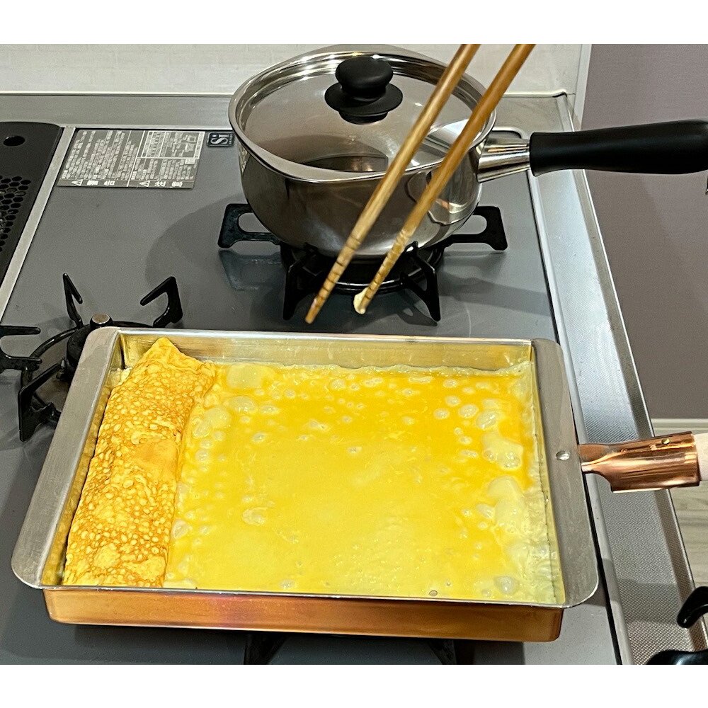 https://cdn.shopify.com/s/files/1/0695/5712/5440/files/Marushin-Copper-Tamagoyaki-Pan-Kansai-Type-Japanese-Omelette-Pan-21cm-2-2023-10-20T05_3A40_3A03.jpg?v=1697780886