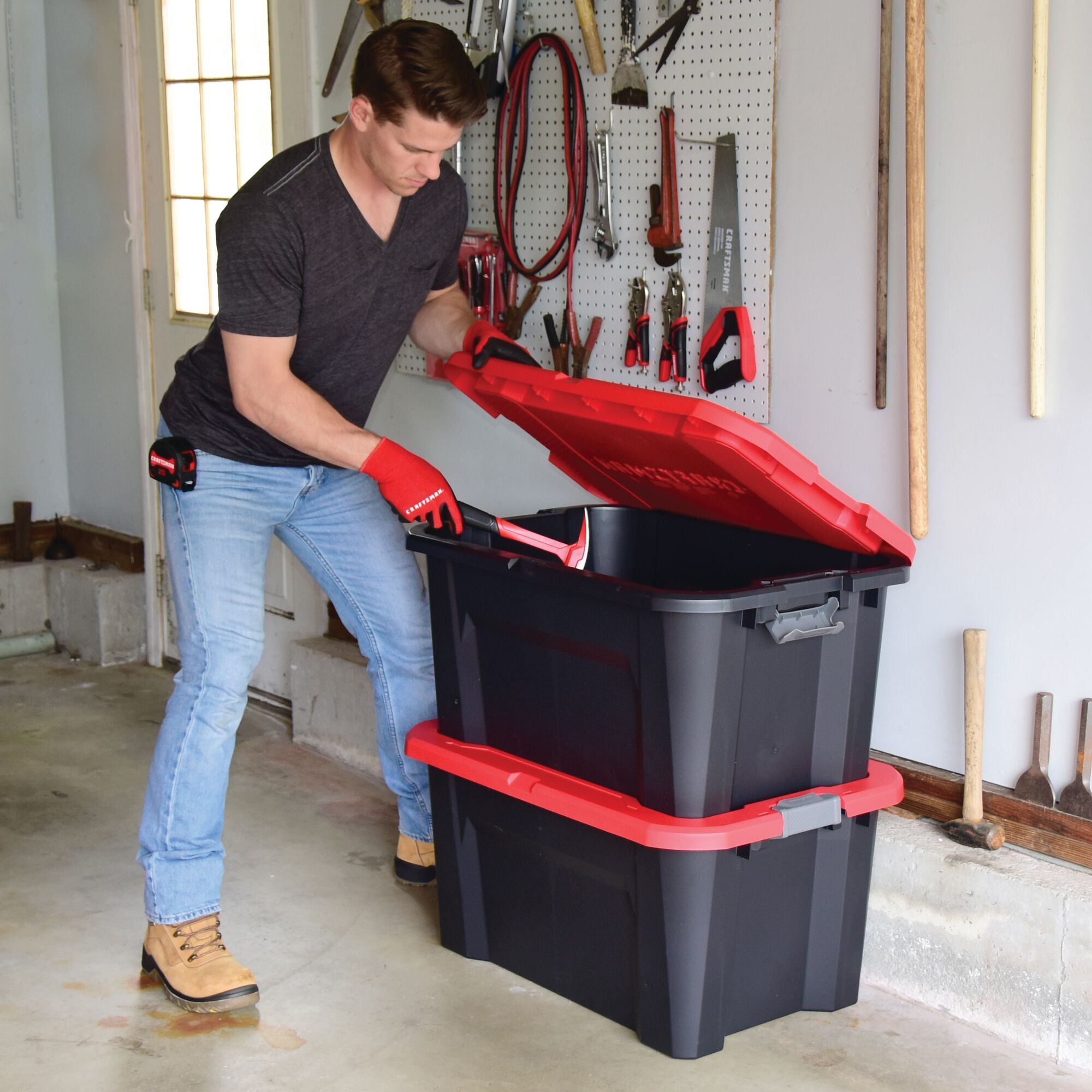 Style Selections 30-Gallon (120-Quart) Gray Tote with Standard Snap Lid