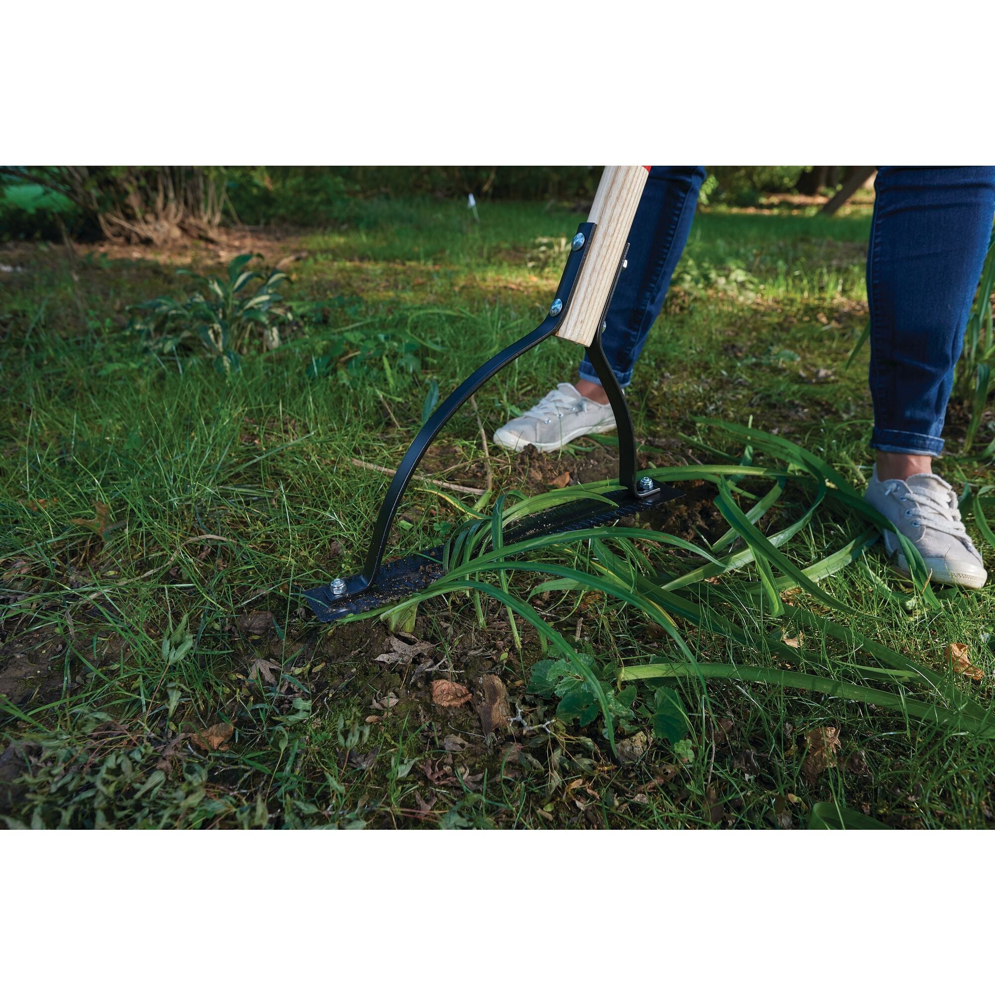 Wood Handle Weed and Brush Cutter