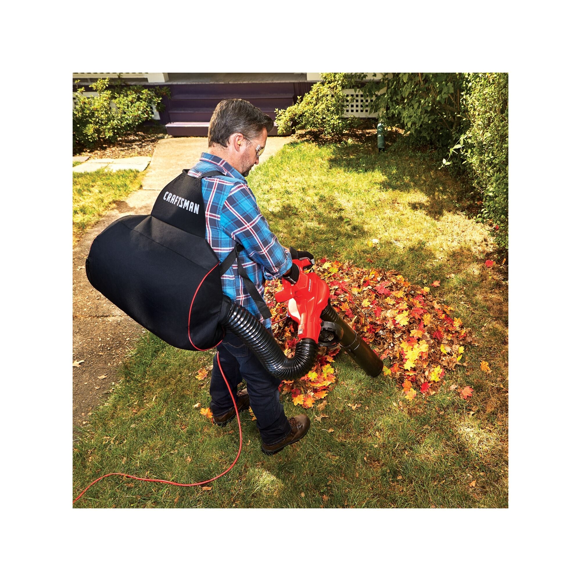 BLACK+DECKER 3-in-1 Electric Leaf Blower, Leaf Vacuum/Mulcher, Corded,  12-Amp (BV6600)