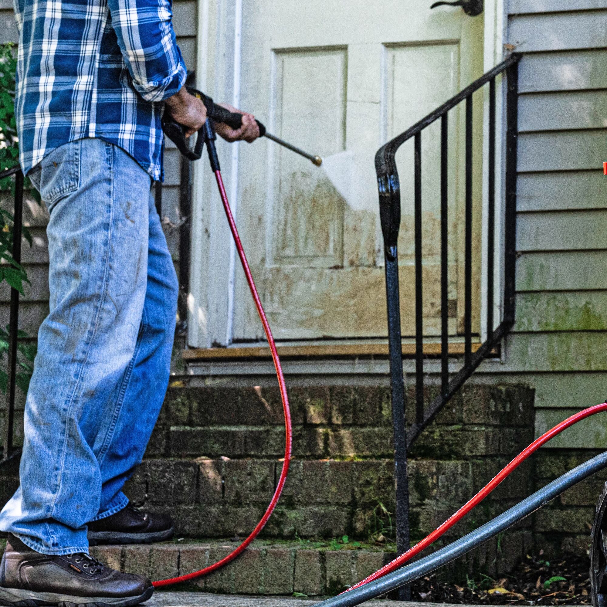 pressure washer home exterior of FNA pressure washer (CMXGWFN061325)