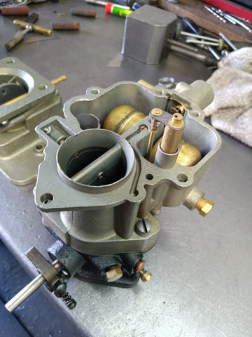 Rebuilding a carburetor