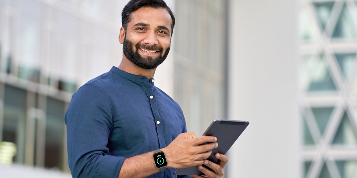 Benefits of Wearable Smartwatches In The Workplace