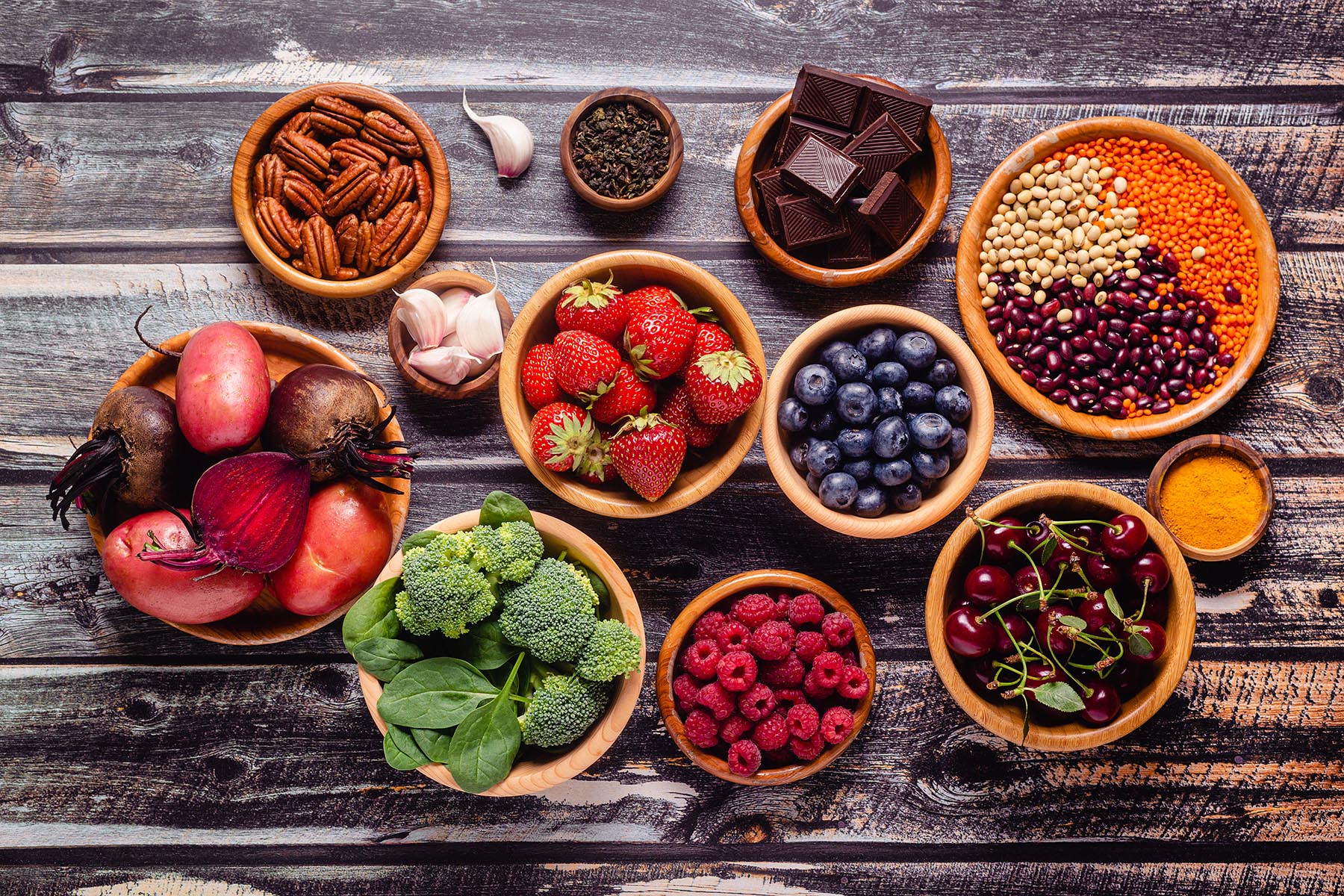 An assortment of foods rich in Resveratrol.
