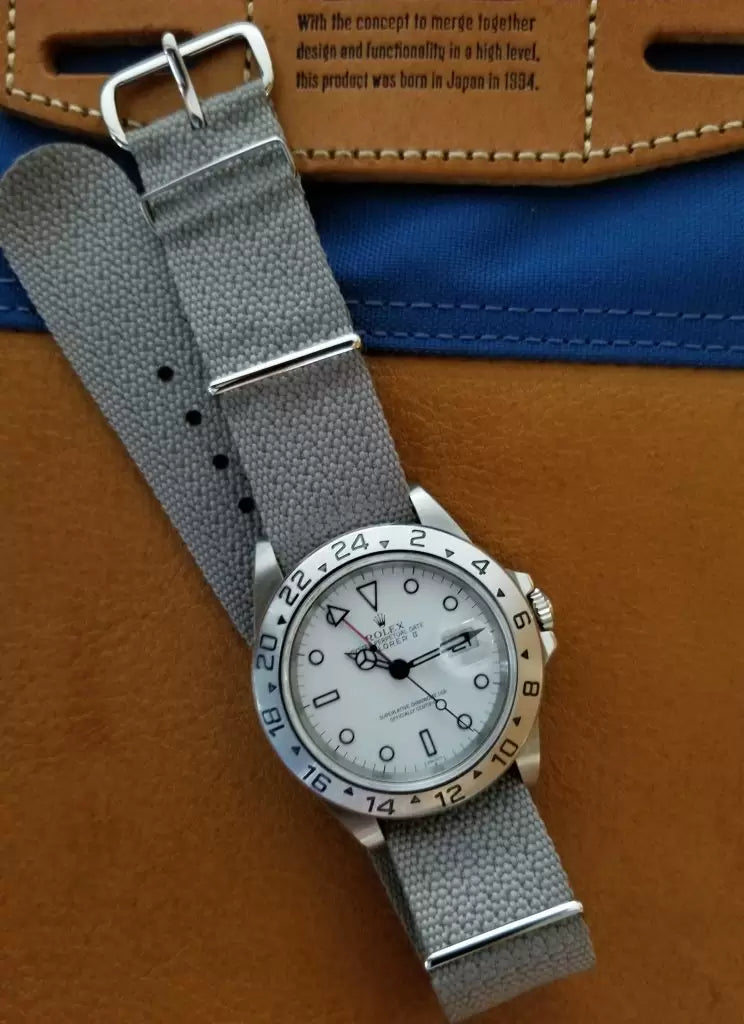 The wide 6B/2617 Strap