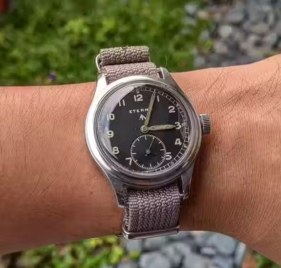 The wide 6B/2617 Strap