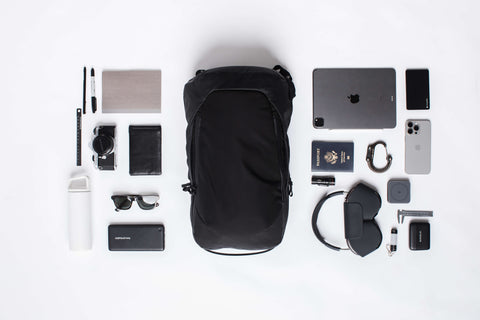 digital nomad packing gadgets list