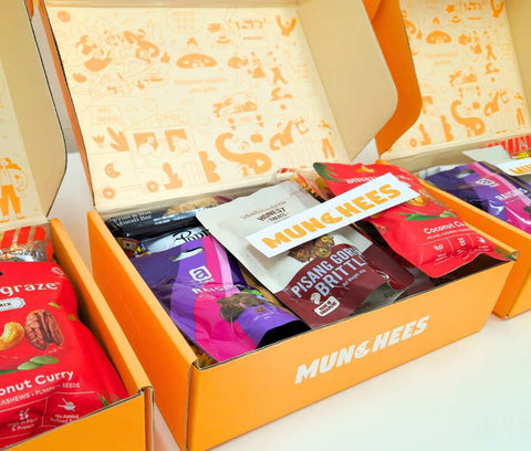 MUNCHEES support local national day snack box , corporate gift boxes, office gift boxes, corporate snack box, office snack box, pantry snack, healthy snacks, gift box, snack box, delivery, pantry snacks, singapore, office gifting, office snacks