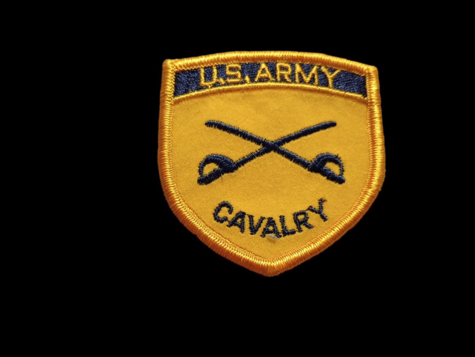 MILITARY U.S ARMY CAVALRY FELT PATCH HAT SHOULDER U.S.A MADE