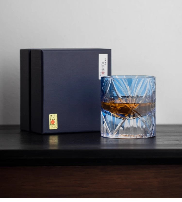 KAGAMI Edo Kiriko Tasse Fish Play Whisky Tasse