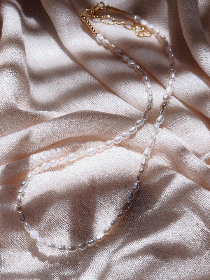 Dainty Pearl Necklace - Maile