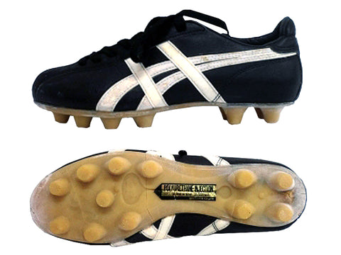 Direct Injection Method Soccer Cleat Released
1972