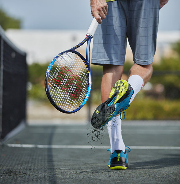 Outsole patterns: (A) clay shoes and (B) hard court shoes.