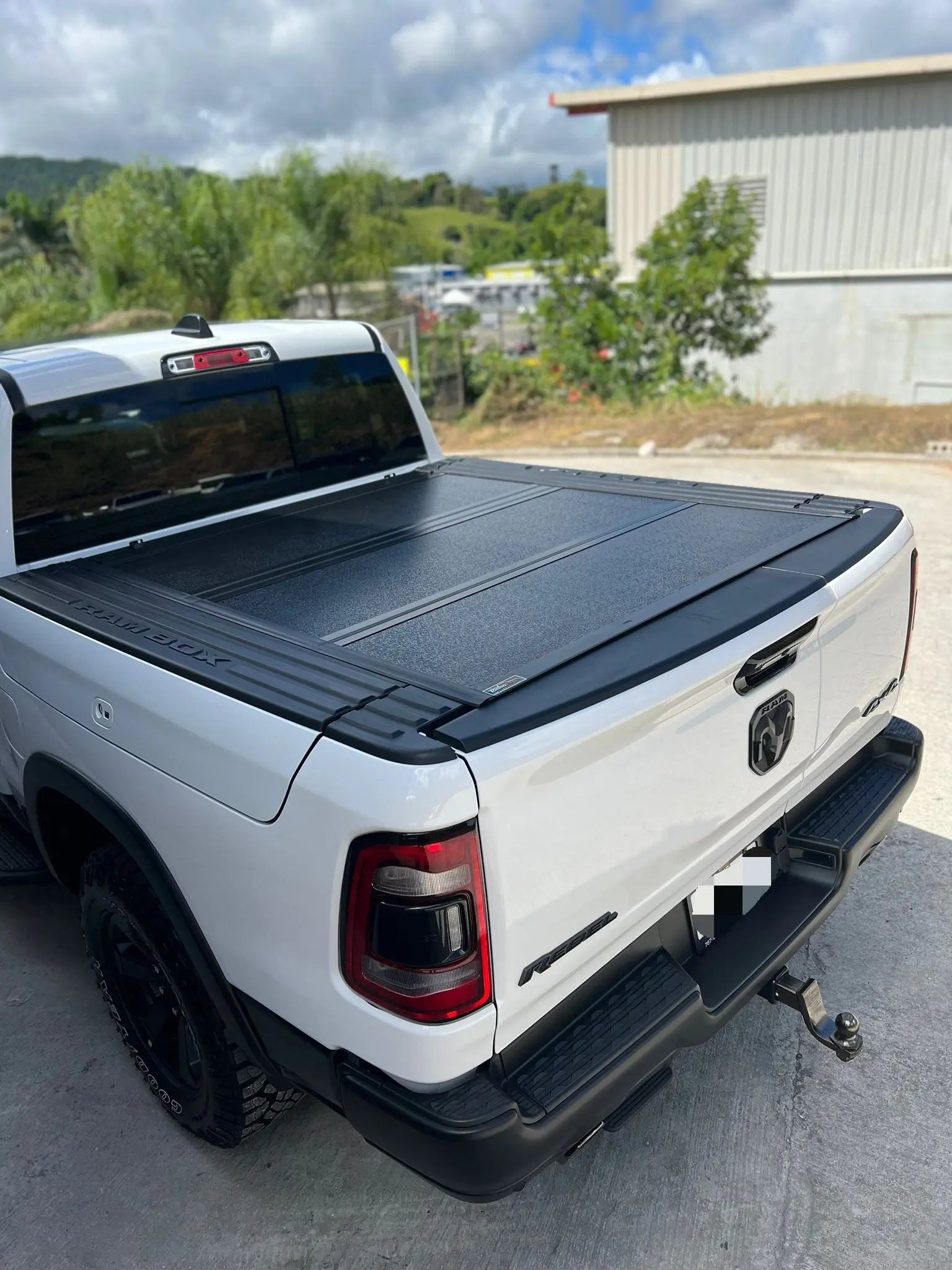 Ram Truck TonnoFlip Bed Cover 