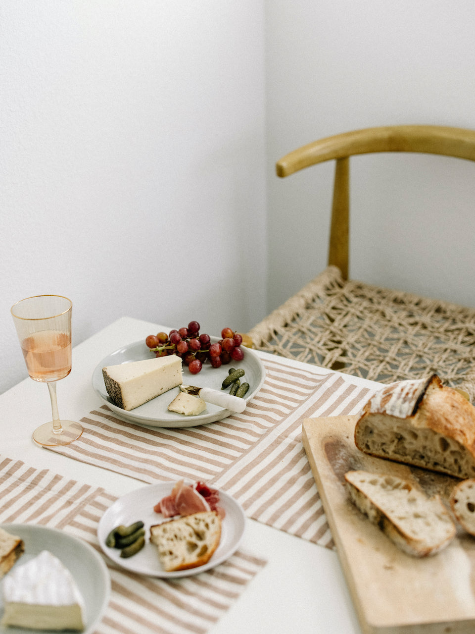 placemats in taupe stripe