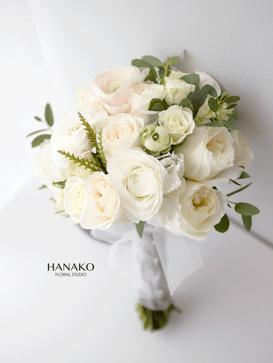 One Side Wedding Bouquet – Hanako Floral Studio