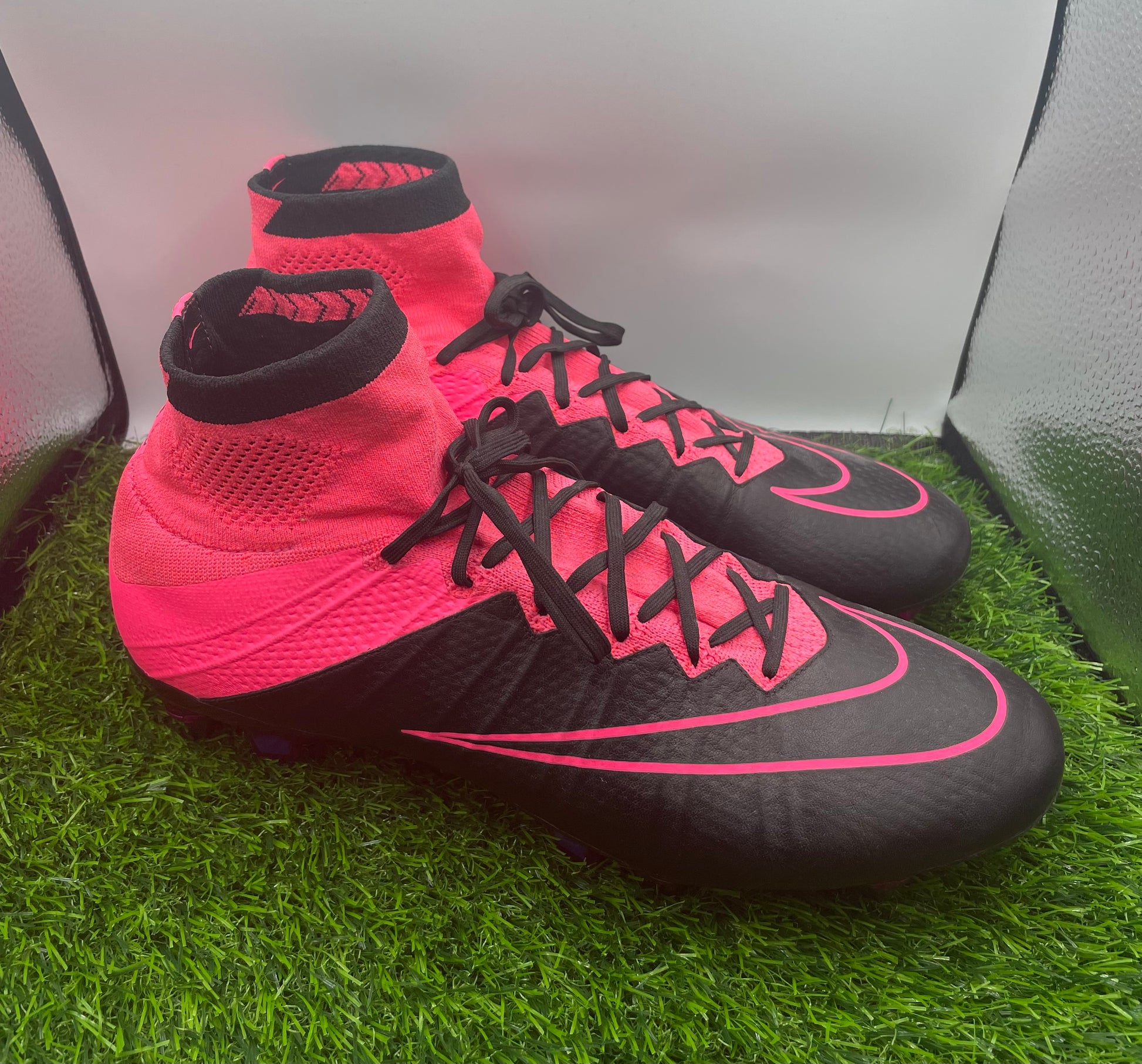 Nike superfly pink/black SG – Beyond boots