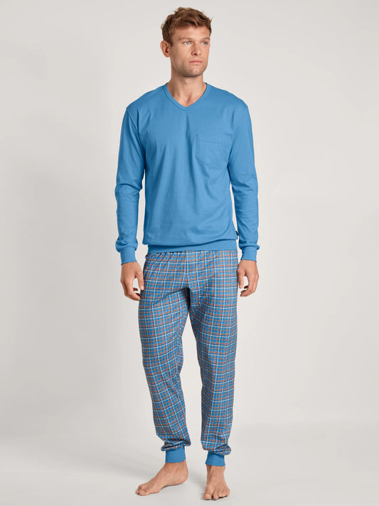 https://cdn.shopify.com/s/files/1/0699/1754/0639/products/Calida-Relax-Imprint-1-Buendchen-Pyjama-blau-44684-474_1.webp?v=1678993754&width=533