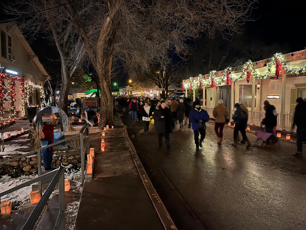 Crowds enjoying the Canyon Road Farolito Walk 2023