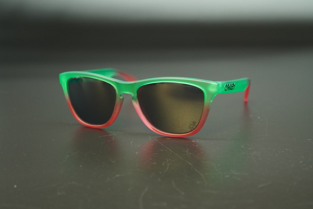 Oakley Collectors Frogskins Grenade Sunglasses – Grundtner