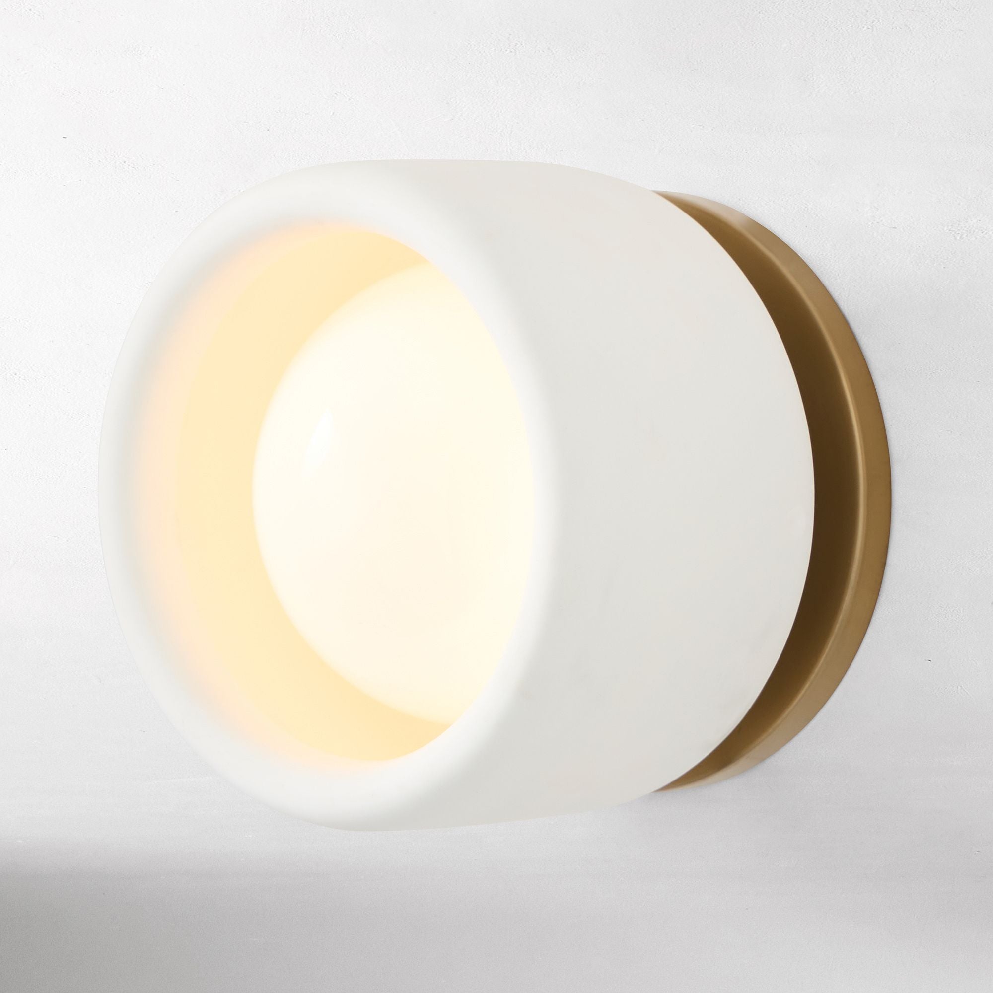 porcelain (3).webp__PID:82e9172c-7b52-44f0-b96b-9e5f95640582