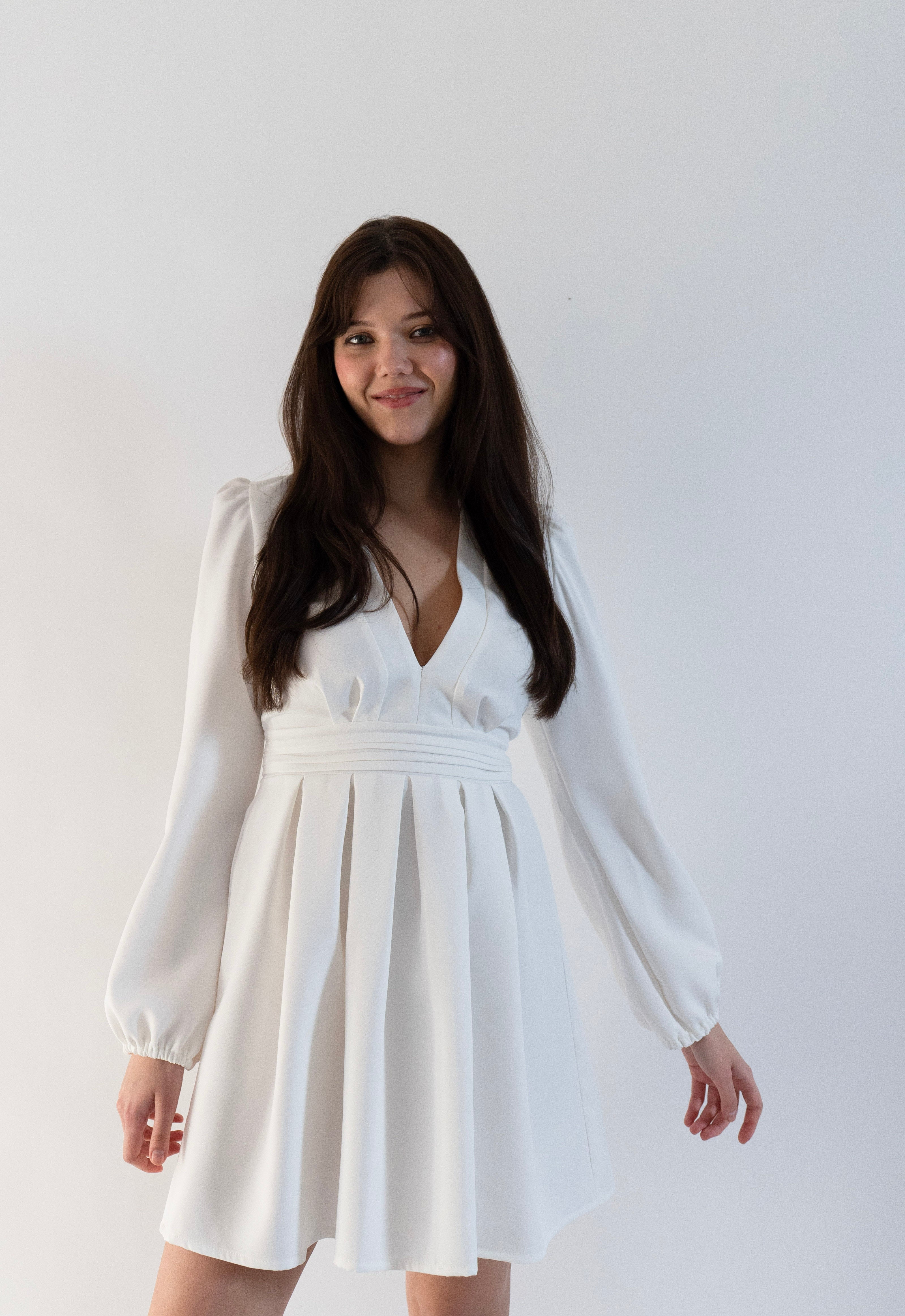 #23 THE DEEP V DRESS OFF-WHITE – viktoriabolla