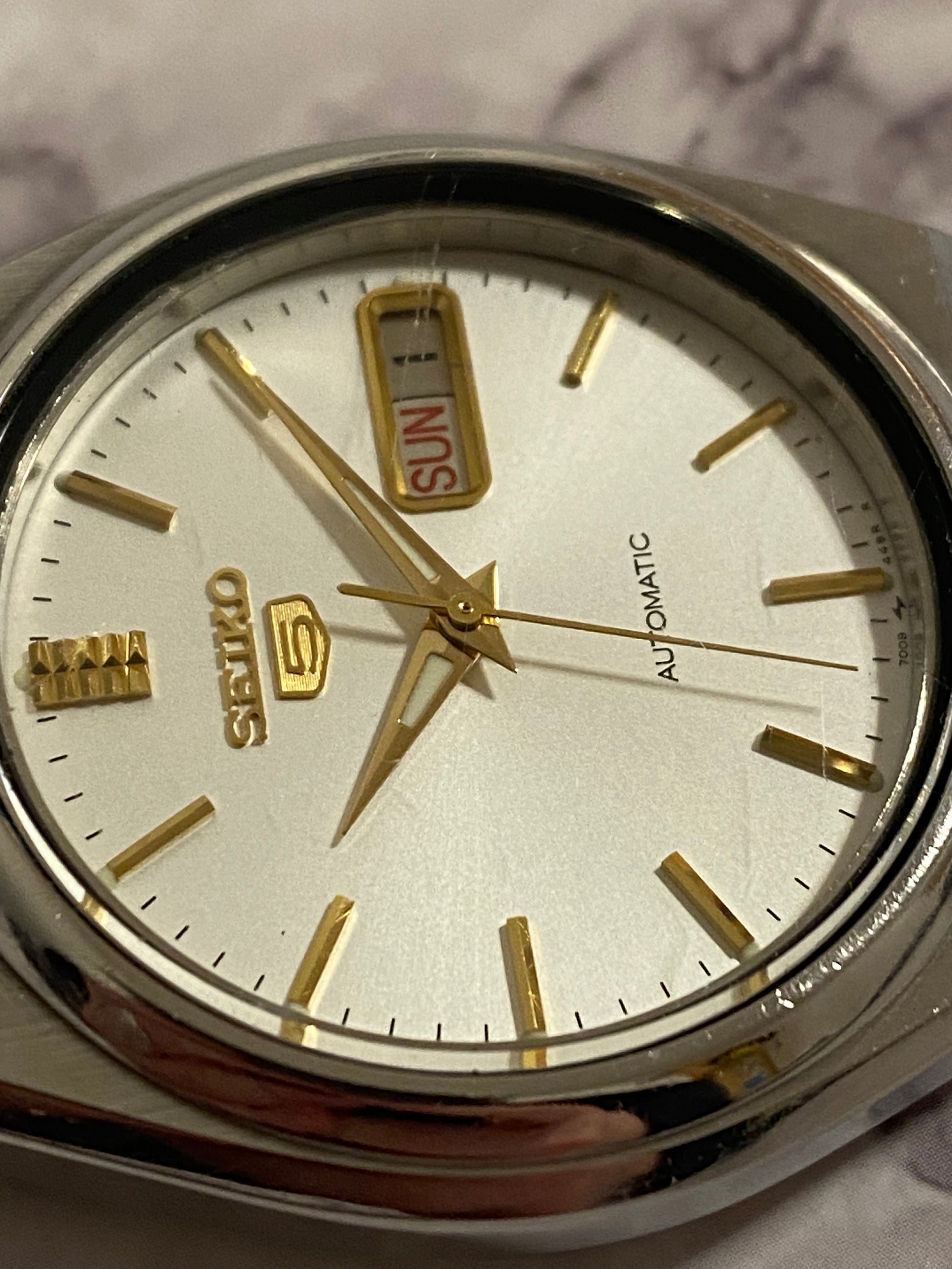 Seiko 5 Day-Date 7009-876A 1995 – The Wrist Watcher