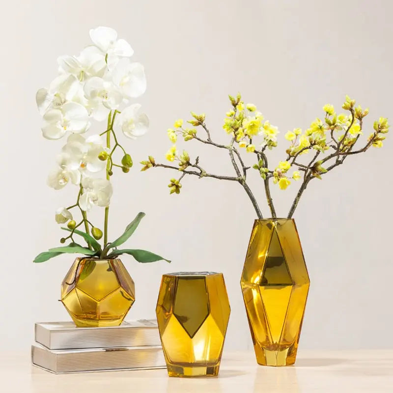 Jamal's Modish Minimalist Glass Vase - DECOR MODISH