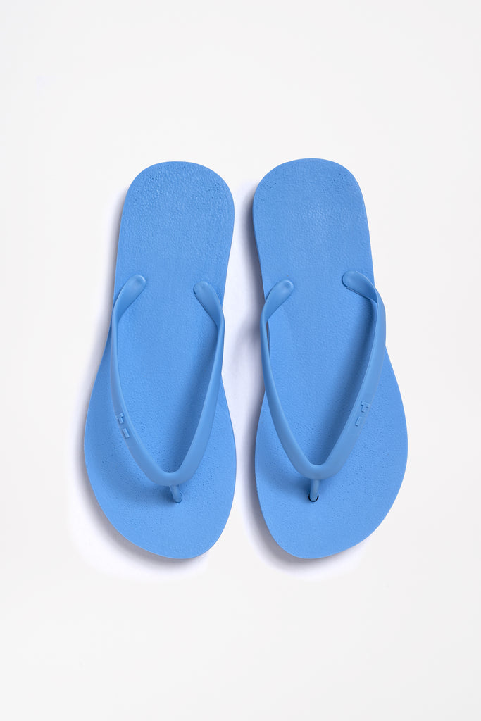 blue flip flops womens