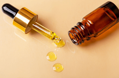 face serum droplets 