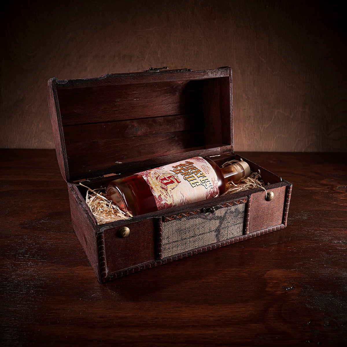 Pirate's Grog 5yr - Rum Gift Chest - Pirates Grog Rum product image