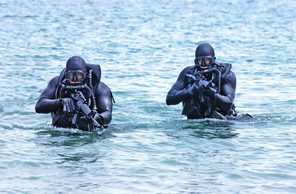 Navy Seals on OTB training exercise in San Diego Bay