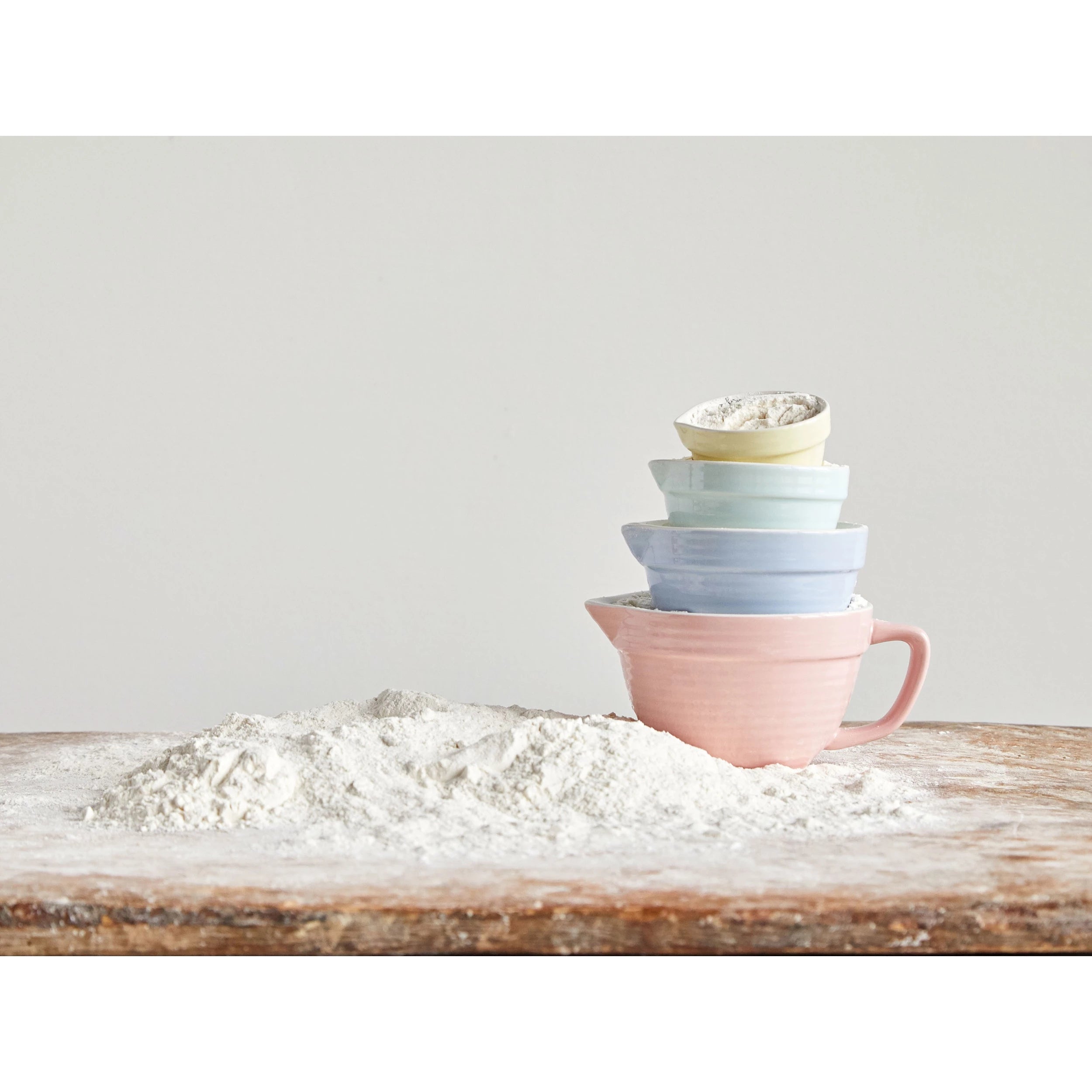 Batter Bowl Measuring Cups - Pastels