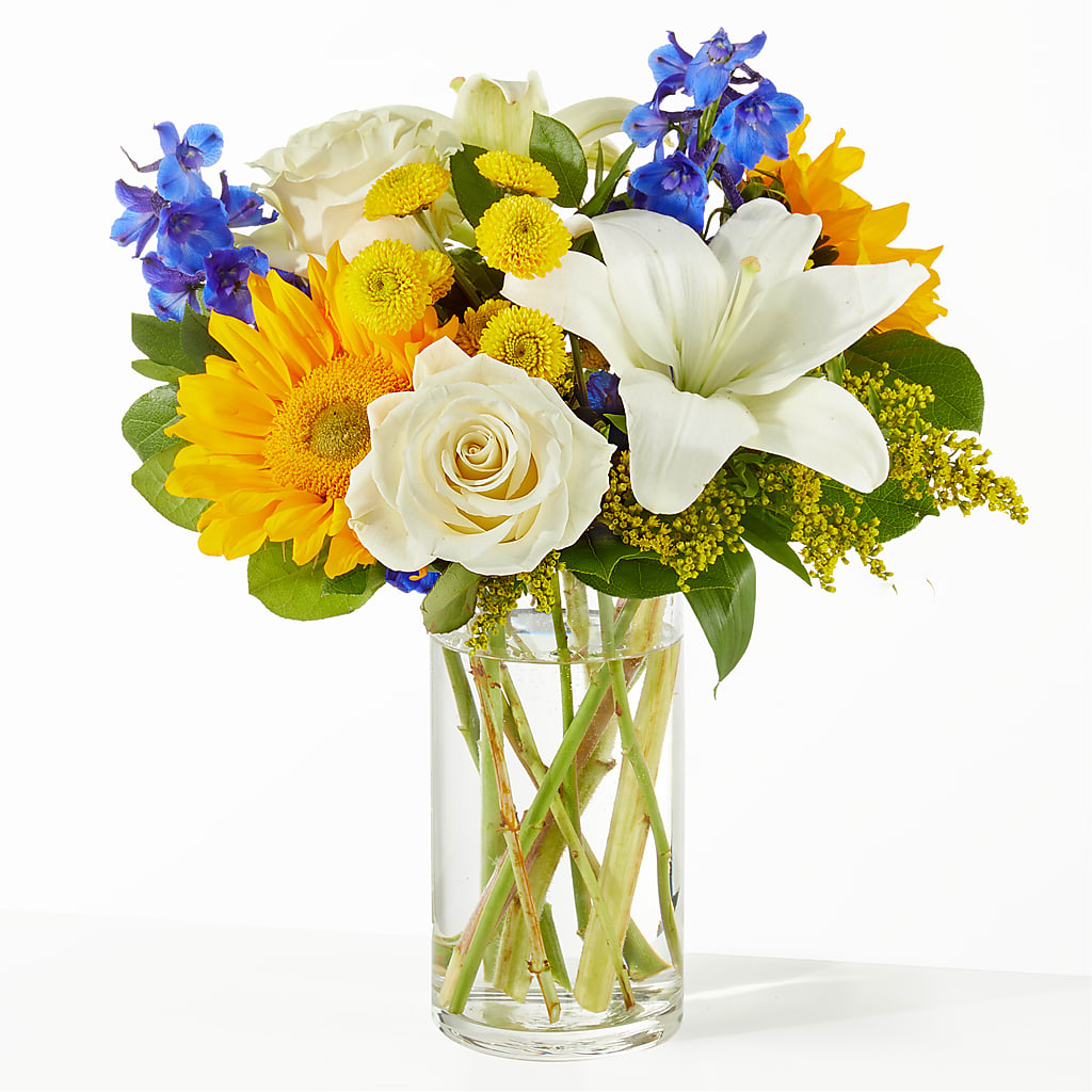 Stargazing Bouquet - Brownsville Premiere Florist product image