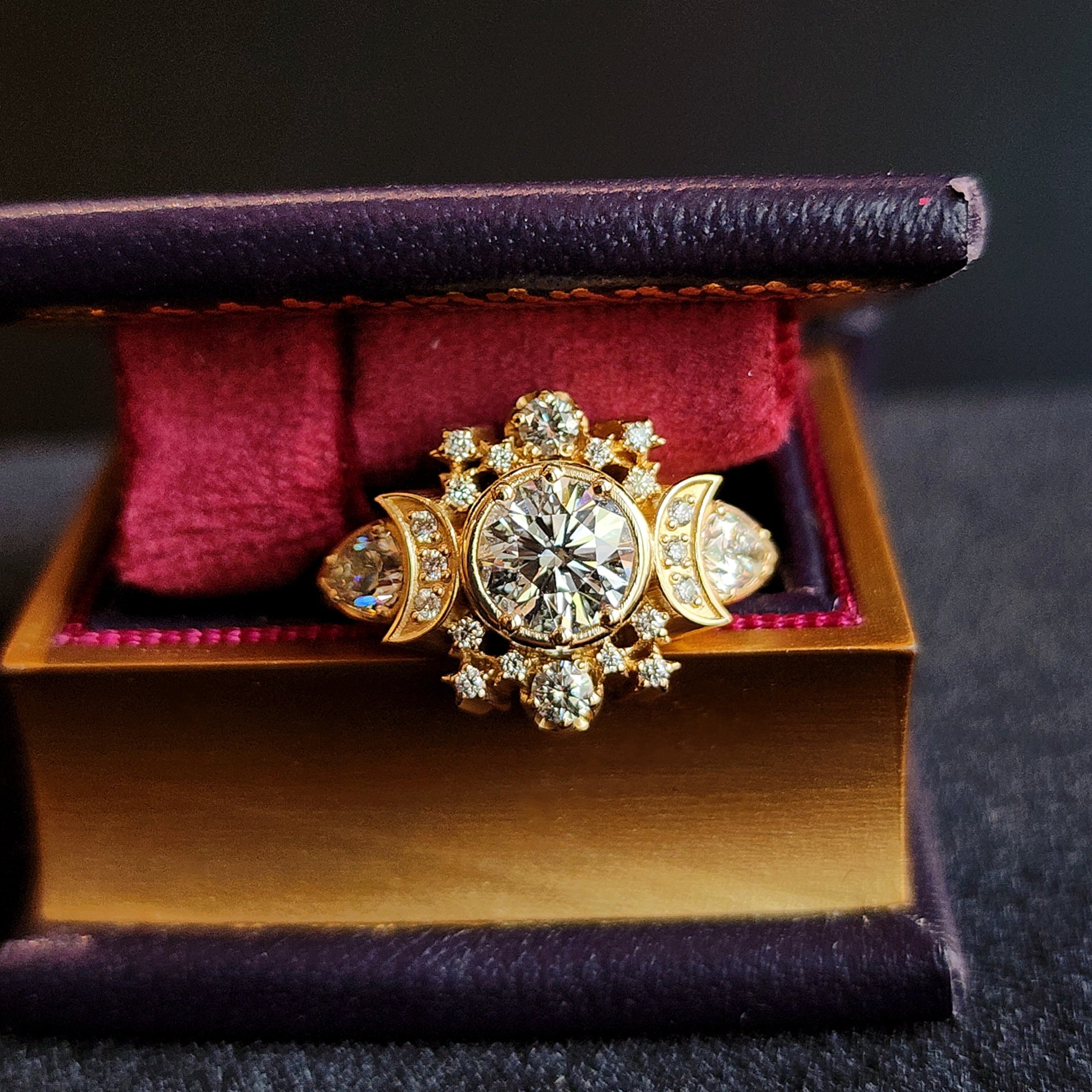 Ready to Ship Size 6-8 - Infinite Cosmos Engagement Ring with Diamond Stars and Crescent Moons - Unique Modern Wedding Ceremony Ring 14k Gold 1 Carat Diamond Ring