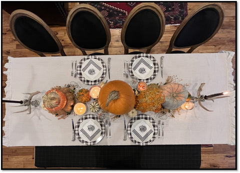 Thanksgiving table