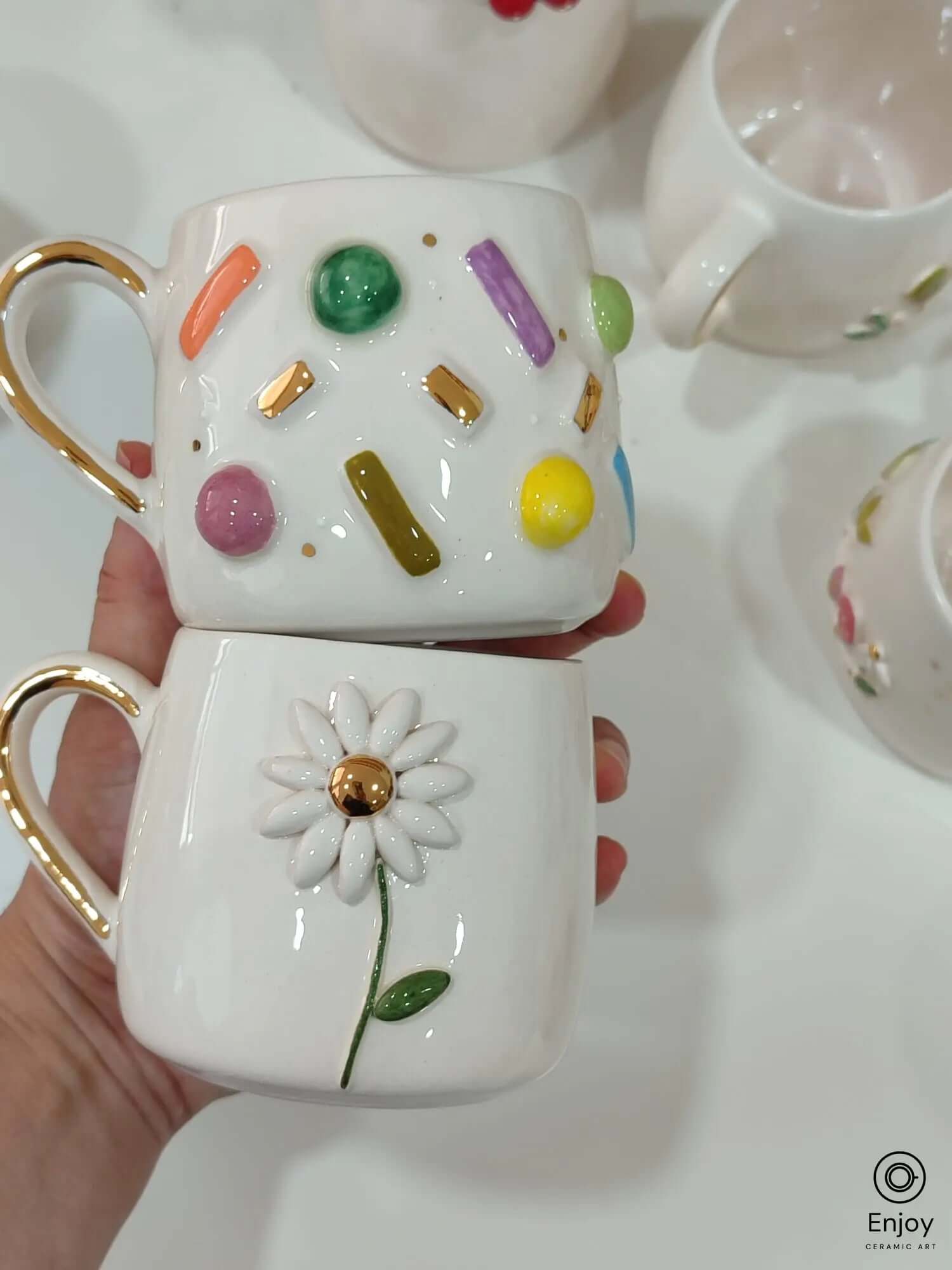 Handmade Daisy & Sprinkle Confetti Mug Set – 10oz with Gold Handle