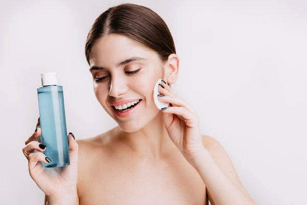 Image of a girl demonstrating the effects of daily moisturizing, showcasing the hydration and improved skin texture achieved through consistent use of a moisturizer.