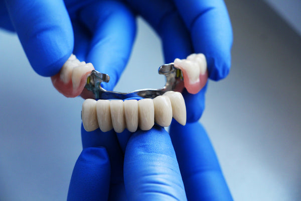 dental-bridge-artificial-tooth-call-your-dentist-supplies-high-success-rates-type-of crown-tooth-roots-implants-dentures