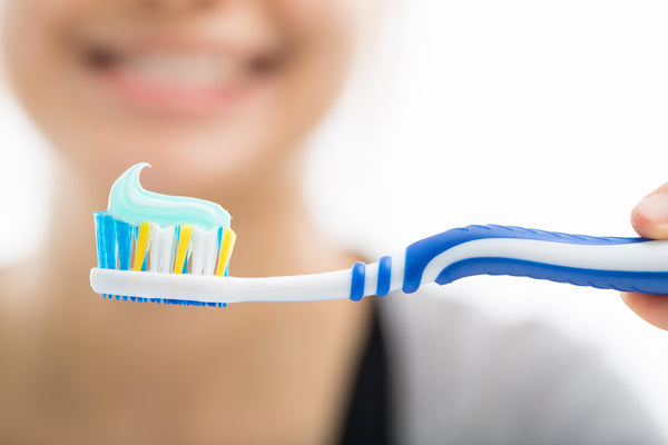 considering-switch-to-electric-toothbrush-benefits-of-manual-toothbrush-which-cleans-better-what-do-dentists-recommend-Dental-Finds-online-dentistry-supplies