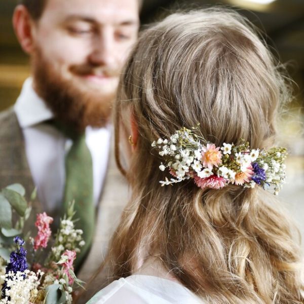 Lisa Angel dried flower hair clip