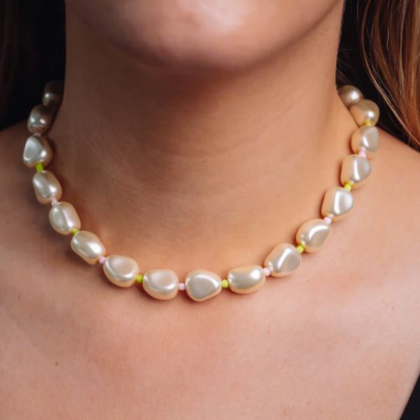 Vellva fake pearl necklace