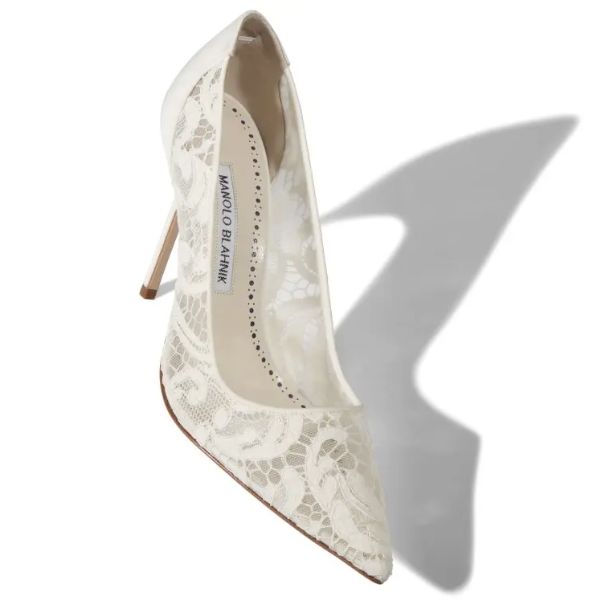 Most Gorgeous Wedding Shoes! From Flats to Heels, You will Feel Like a  Cinderella - HubPages