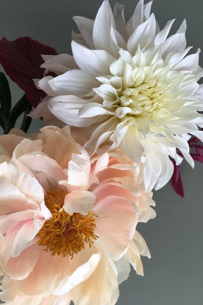 Dahlias for summer and autumn bridal bouquets