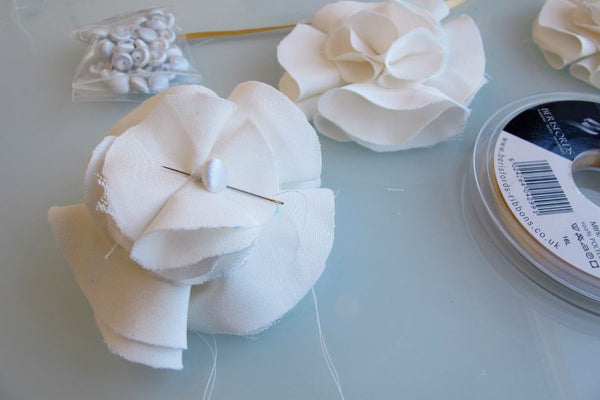 how to make a fabric flower decoration