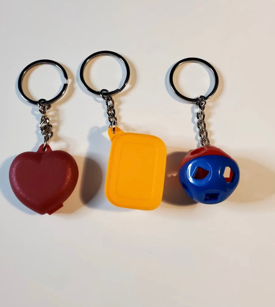 VERDY'S GIFT SHOP 伊勢丹 HEART KEYCHAIN-