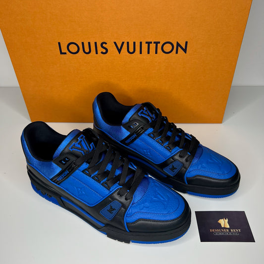Inspired by running shoes, the LV Runner Tatic sneaker was first seen at Louis  Vuitton's Spring-Summer 2022 men's show. This version comes…